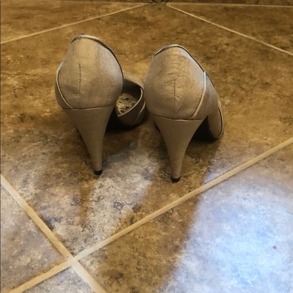 Silver peep toe pumps - Picture 3 of 4